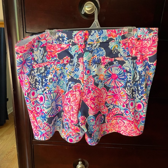 Lily Pulitzer Shorts - Picture 2 of 2